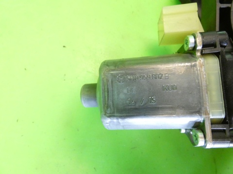 Mechanizm podnośnik szyby prawy przód 5G4837462H VW GOLF VII GTI 5D 12-16