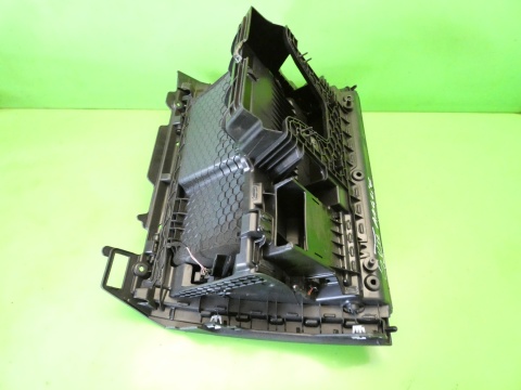 Schowek z deski lewy 5G2857290 5G2857285AF VW GOLF VII GTI 12-16