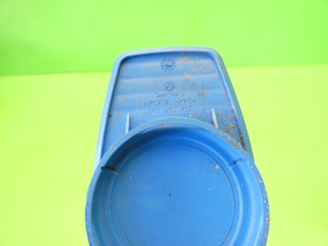 Wlew korek zbiorniczka spryskiwaczy 1K0955455 VW GOLF VII GTI 12-16 Wlew korek zbiorniczka spryskiwaczy 1K0955455 VW GOLF VII GTI 12-16
