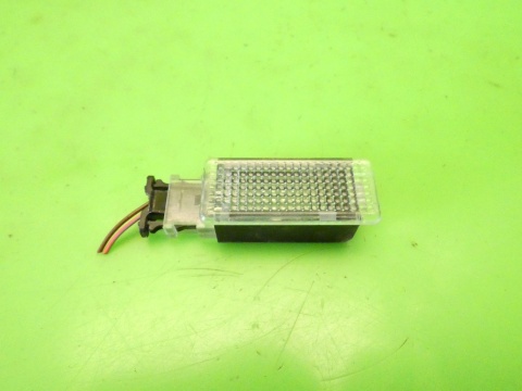 Lampka oświetlenie kabiny 5G0947409 VW GOLF VII GTI 12-16