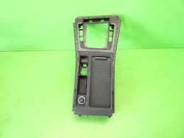 Roletka uchwyt na kubki cupholder uk VW GOLF VII GTI 12-16