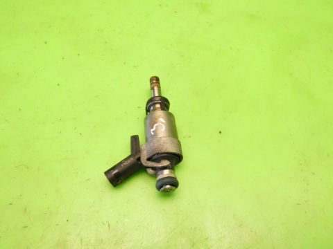 Wtrysk wtryskiwacz 0261500244 06L906036K VW GOLF VII GTI 2.0 TSI 12-16 Wtrysk wtryskiwacz 0261500244 06L906036K VW GOLF VII GTI 2.0 TSI 12-16