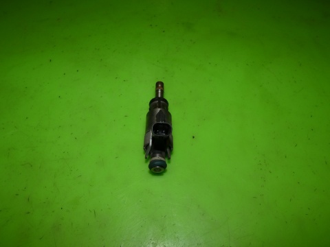 Wtrysk wtryskiwacz 0261500244 06L906036K VW GOLF VII GTI 2.0 TSI 12-16 Wtrysk wtryskiwacz 0261500244 06L906036K VW GOLF VII GTI 2.0 TSI 12-16