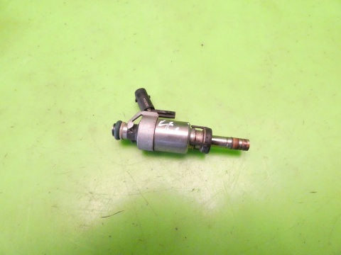 Wtrysk wtryskiwacz 0261500244 06L906036K VW GOLF VII GTI 2.0 TSI 12-16 Wtrysk wtryskiwacz 0261500244 06L906036K VW GOLF VII GTI 2.0 TSI 12-16