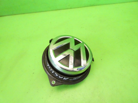 Klamka mikrostyk logo klapy tył bagażnika 5G6827469F VW GOLF VII GTI HB 12-