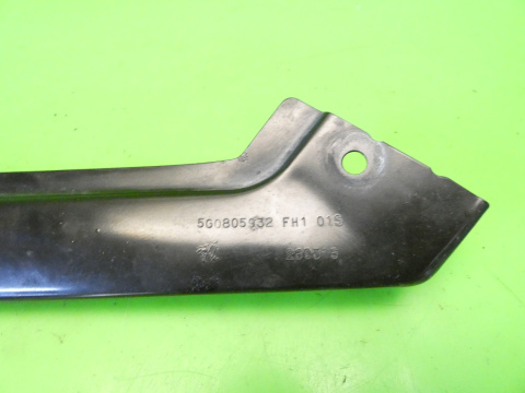 Wspornik pasa przedniego okular prawy 5G0805932 VW GOLF VII GTI 12-16 Wspornik pasa przedniego okular prawy 5G0805932 VW GOLF VII GTI 12-16