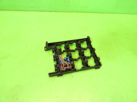 Ramka mocowanie przekaźników 1T1937503A VW TOURAN I 1T 1.9 TDI 03-06