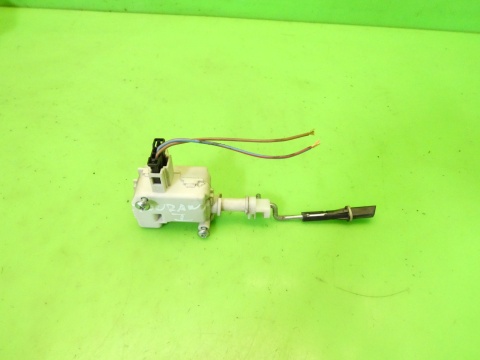 Siłownik centralnego zamka klapki wlewu paliwa VW TOURAN I 1T 03-06