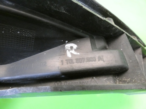 Ślizg zderzaka prawy przód 1T0807890A VW TOURAN I 1T 03-06