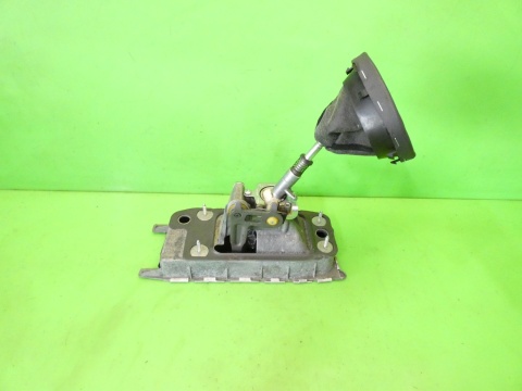 Lewarek dźwignia zmiany 6 biegów 1K0711061A VW TOURAN I 1T 1.9 TDI 03-06