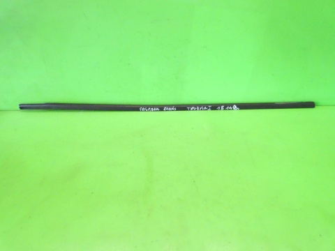 Listwa zgarniająca prawa przód VW TOURAN I 1T 03-06