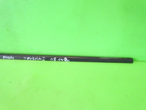 Listwa zgarniająca prawa przód VW TOURAN I 1T 03-06