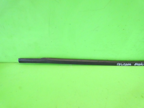 Listwa zgarniająca prawa przód VW TOURAN I 1T 03-06