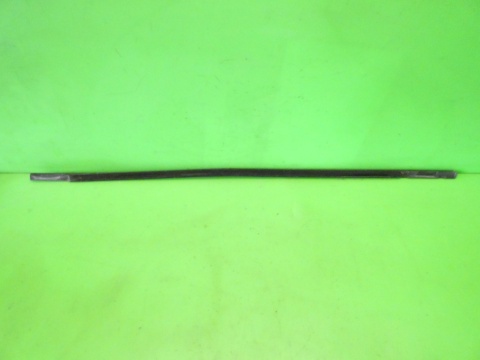 Listwa zgarniająca prawa przód VW TOURAN I 1T 03-06