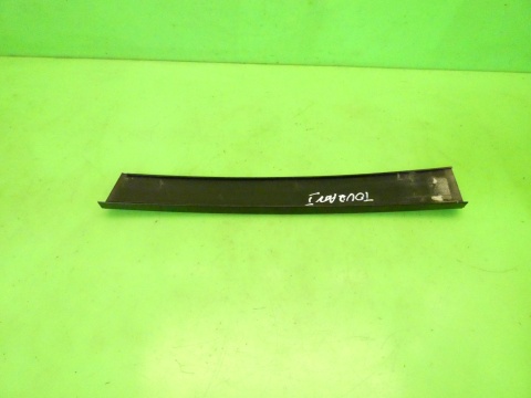 Listwa nakładka szyby karoseryjnej prawa tył VW TOURAN I 1T 03-06