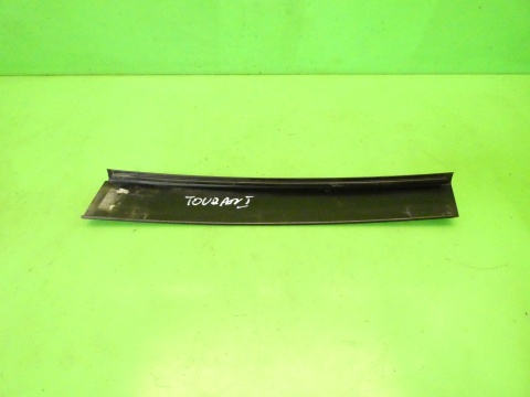 Listwa nakładka szyby karoseryjnej prawa tył VW TOURAN I 1T 03-06