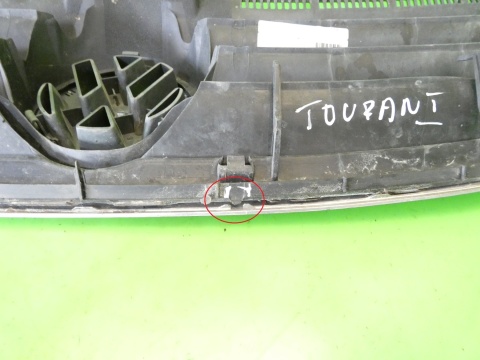 Grill gril atrapa chłodnicy VW TOURAN I 1T 03-06 Grill gril atrapa chłodnicy VW TOURAN I 1T 03-06