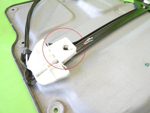 Mechanizm podnośnik szyby lewy tył 1T0839729H VW TOURAN I 1T 03-06