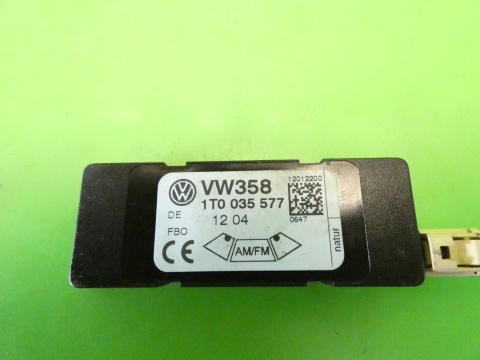 Wzmacniacz anteny antenowy 1T0035577 VW TOURAN I 1T 1.9 TDI 03-06