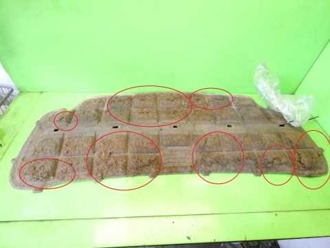 Wygłuszenie podbitka maski pokrywy silnika 1T0863831B VW TOURAN I 1T 03-06