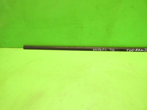 Listwa zgarniająca prawa tył VW TOURAN I 1T 03-06