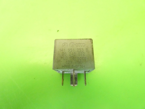Przekaźnik 53 141951253B AUDI A3 8P 1.6 8V 03-05