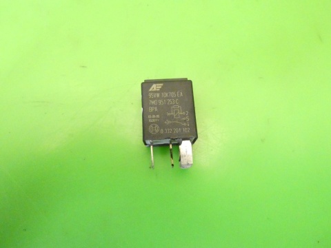 Przekaźnik 404 7M0951253C AUDI A3 8P 1.6 8V 03-05
