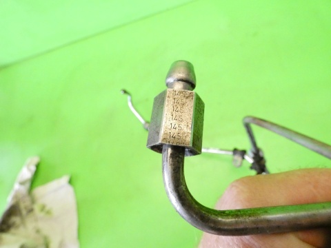 Rurka przewód smarowania oleju turbiny 038145771AE VW TOURAN I 1T 1.9 TDI