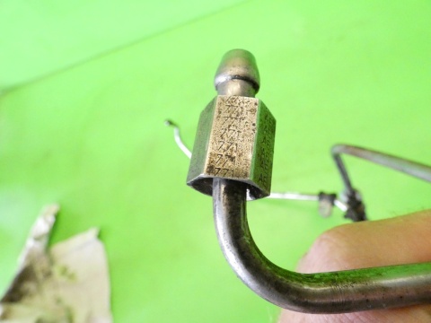 Rurka przewód smarowania oleju turbiny 038145771AE VW TOURAN I 1T 1.9 TDI