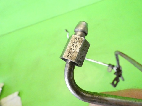 Rurka przewód smarowania oleju turbiny 038145771AE VW TOURAN I 1T 1.9 TDI