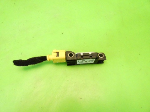 Czujnik uderzeniowy prawy tył 4B0959643E AUDI A3 8P 1.6 8V 03-05
