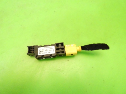 Czujnik uderzeniowy prawy tył 4B0959643E AUDI A3 8P 1.6 8V 03-05