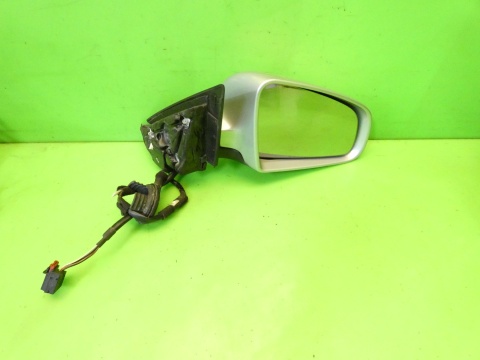 Lusterko zewnętrzne prawe 5pin LY7W AUDI A3 8P HB 3D 03-05