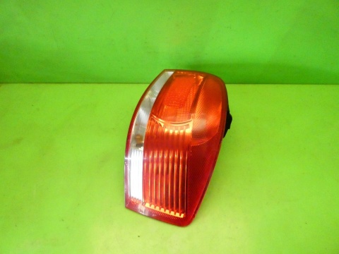 Lampa prawa tył 8P0945096 AUDI A3 8P HB 3D 03-05