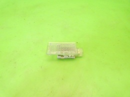 Lampka oświetlenie kabiny AUDI A3 8P HB 3D 03-05