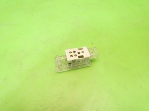 Lampka oświetlenie kabiny AUDI A3 8P HB 3D 03-05