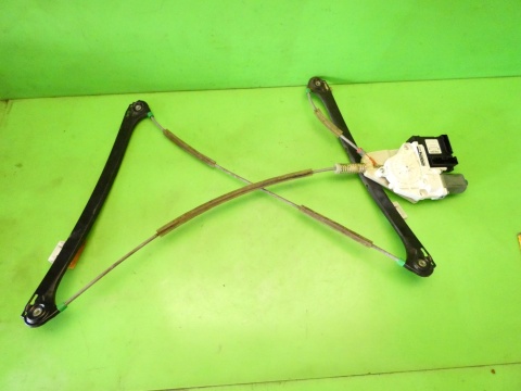 Mechanizm podnośnik szyby prawy przód 8P0959802A AUDI A3 8P 3D 03-05