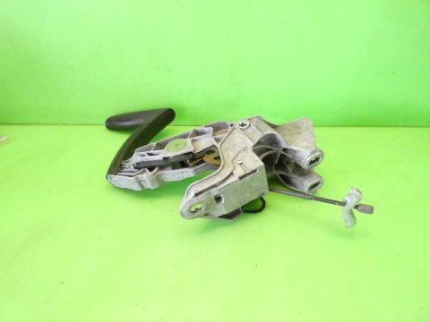 Lewarek dźwignia hamulca ręcznego 8P0711303A AUDI A3 8P 03-05