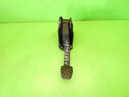 Pedał sprzęgła 1K1721059AD AUDI A3 8P 1.6 8V 03-05