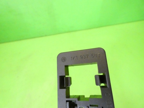 Listwa skrzynka przekaźników 1K1937503 AUDI A3 8P 1.6 8V 03-05