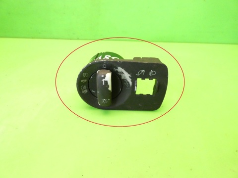 Przełącznik włącznik świateł 8P1941531C AUDI A3 8P 03-05