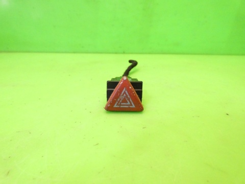 Przełącznik świateł awaryjnych 8P0941509 AUDI A3 8P 03-05