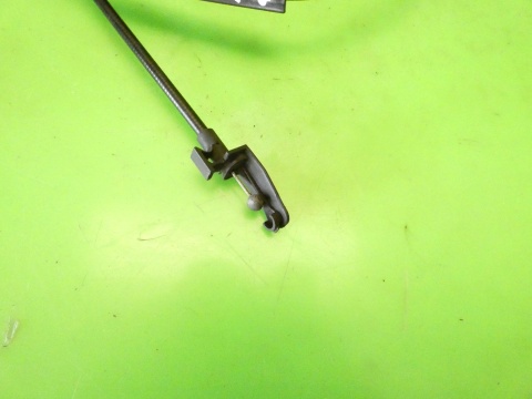 Linka otwierania maski 8P0823535B AUDI A3 8P 03-05