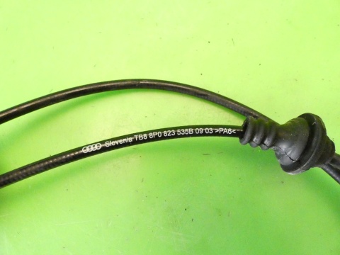 Linka otwierania maski 8P0823535B AUDI A3 8P 03-05