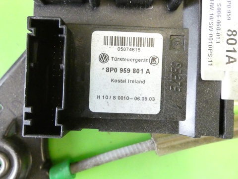 Mechanizm podnośnik szyby lewy przód 8P0959801A AUDI A3 8P 3D 03-05