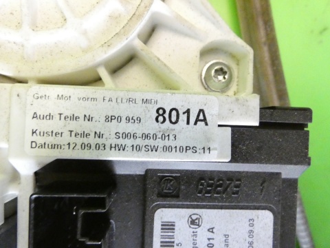 Mechanizm podnośnik szyby lewy przód 8P0959801A AUDI A3 8P 3D 03-05