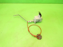 Siłownik zamka centralnego klapki wlewu paliwa AUDI A3 8P HB 3D 03-05