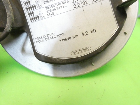 Klapka wlewu paliwa LY7W AUDI A3 8P HB 3D