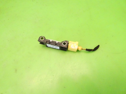 Czujnik uderzeniowy lewy przód 4B0959643E AUDI A3 8P 1.6 8V 03-05