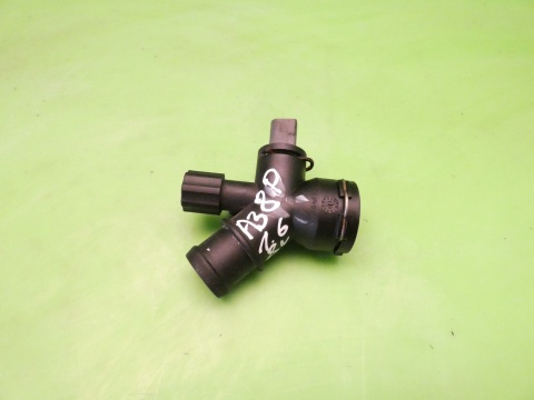 Króciec chłodnicy wody dół 1K0122291K AUDI A3 8P 1.6 8V 03-05